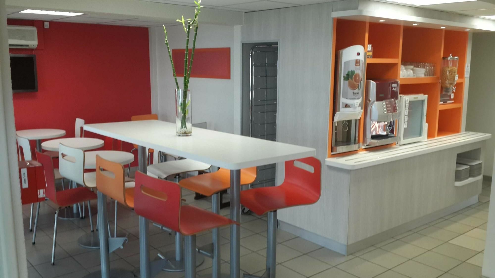 Premiere Classe Bayonne Esterno foto
